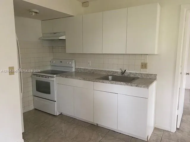 2058 NW 43rd Terrace #8