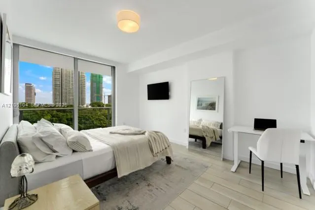 1600 SW 1st Avenue #707