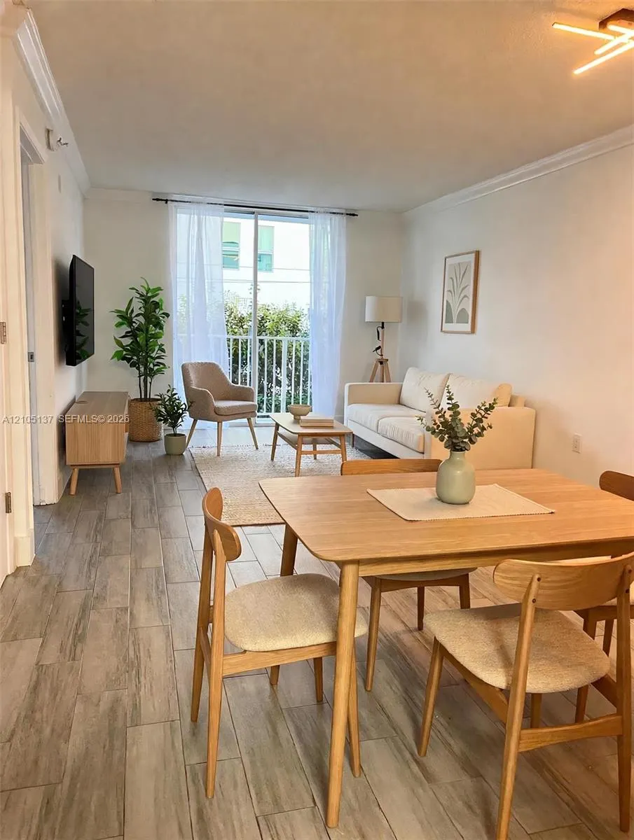 126 SW 17th Road #405