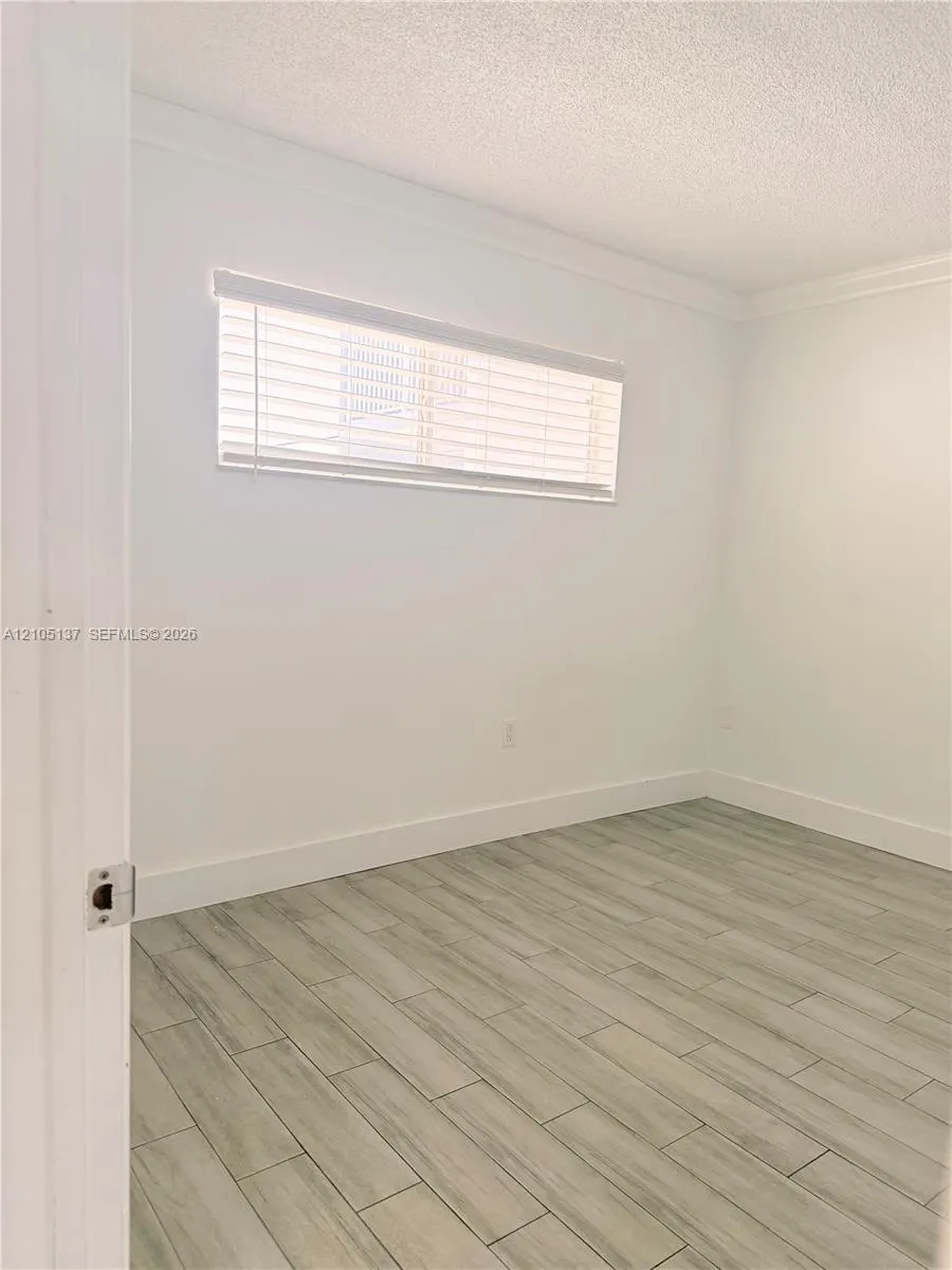 126 SW 17th Road #405