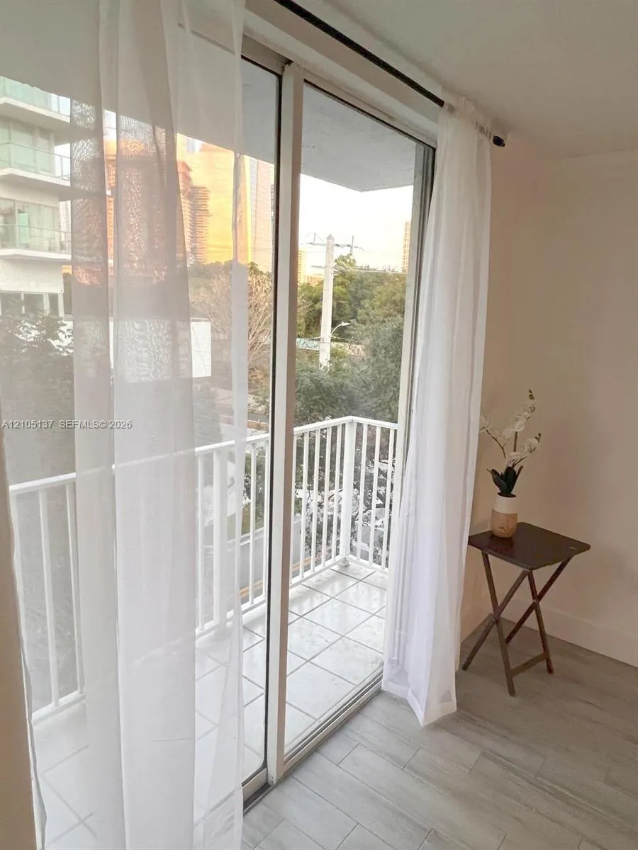 126 SW 17th Road #405