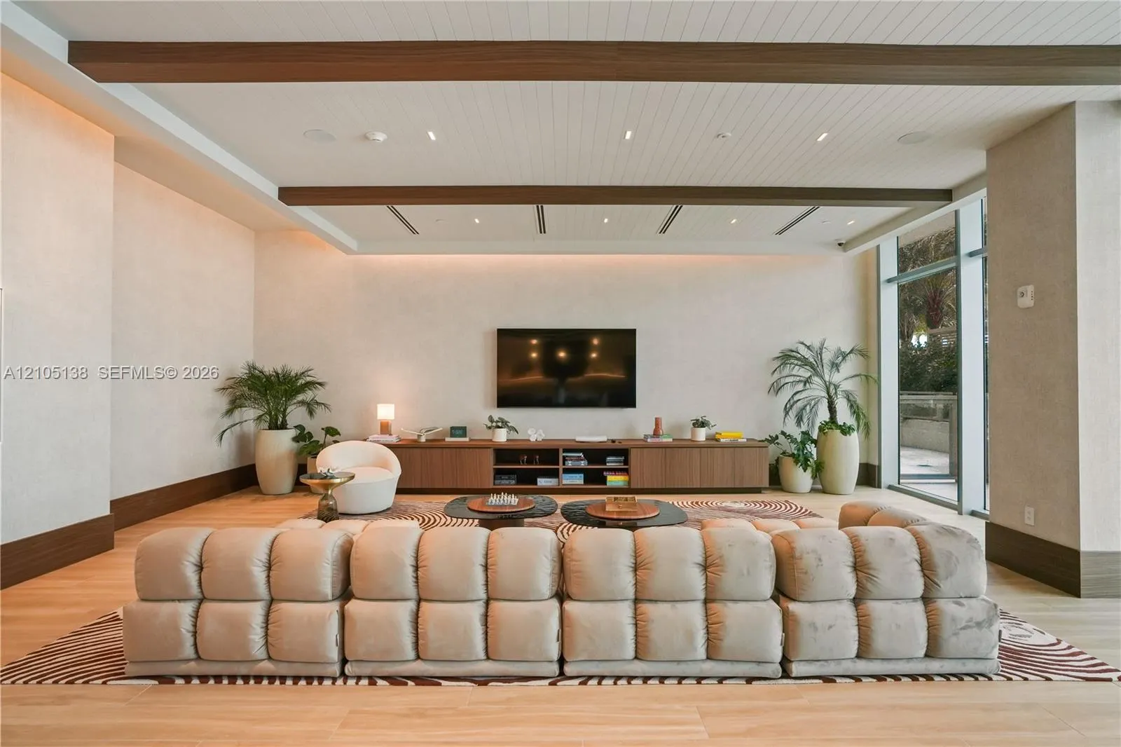 2411 Laguna Circle #1505
