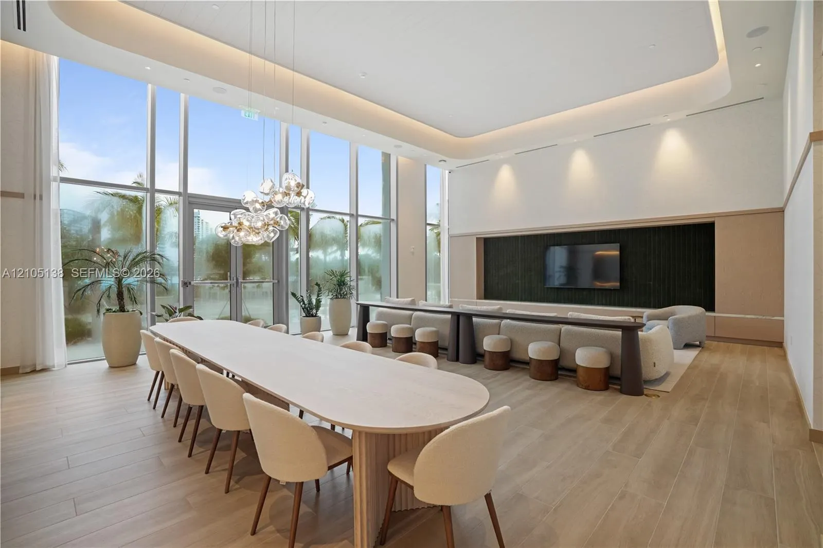 2411 Laguna Circle #1505