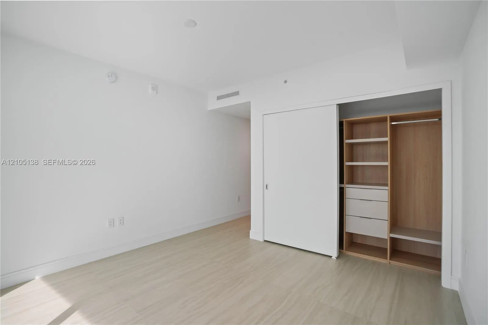 2411 Laguna Circle #1505
