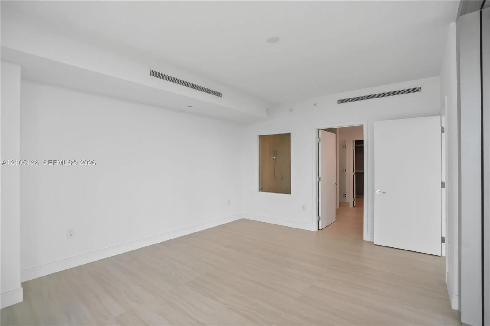 2411 Laguna Circle #1505