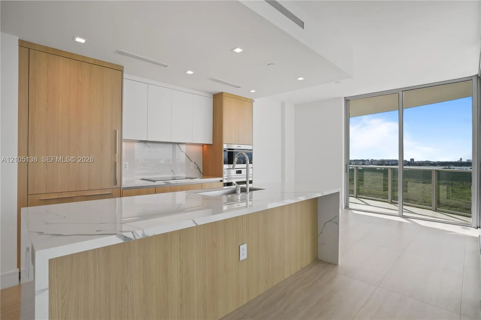 2411 Laguna Circle #1505
