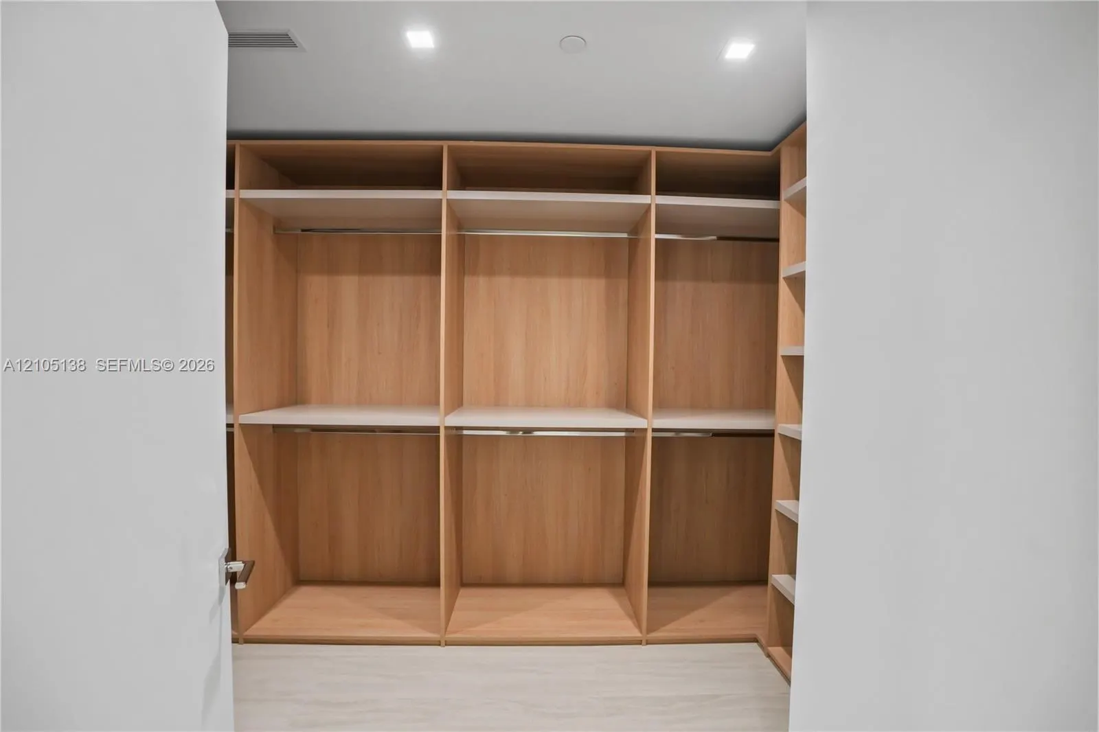 2411 Laguna Circle #1505
