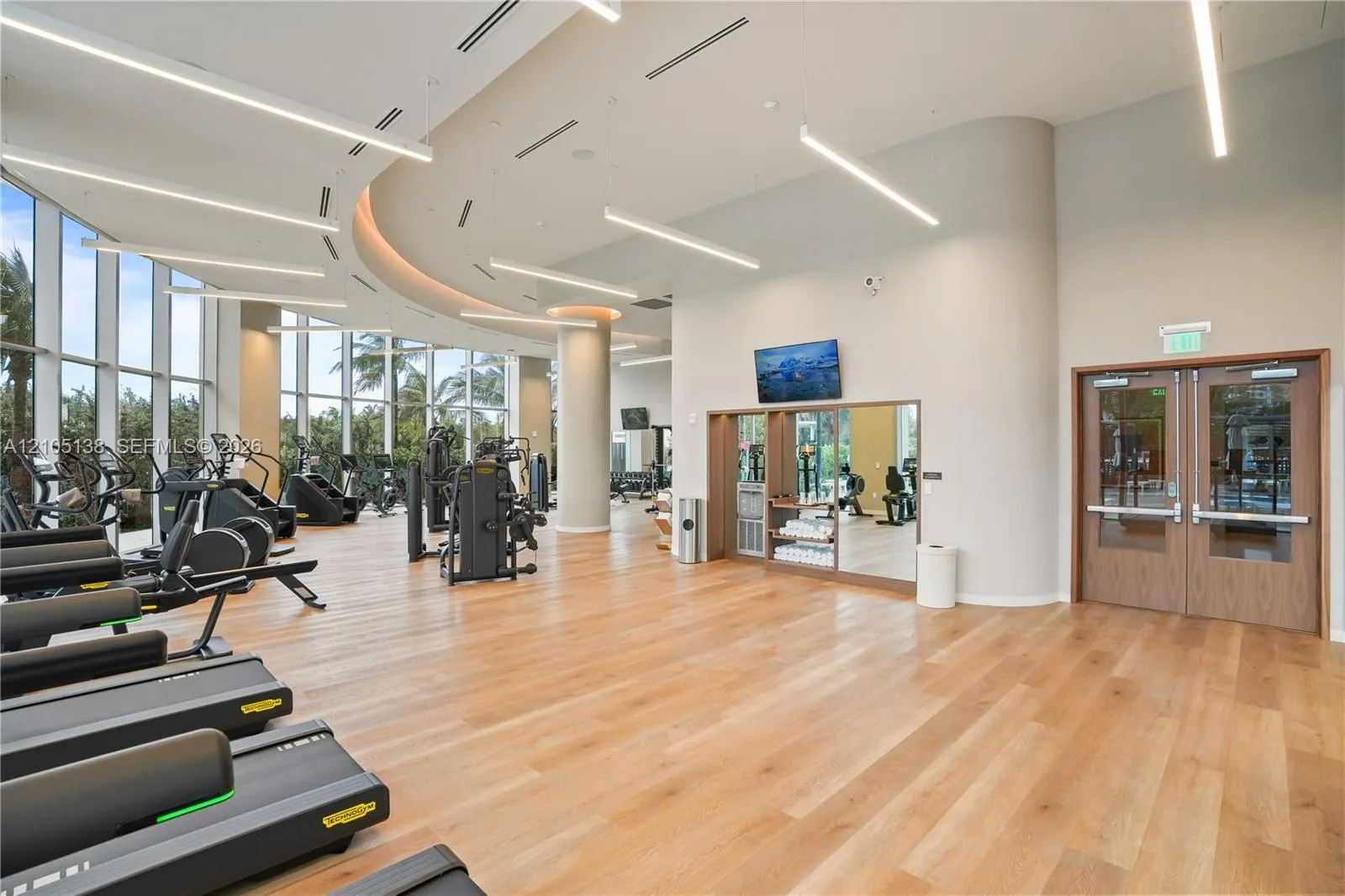2411 Laguna Circle #1505