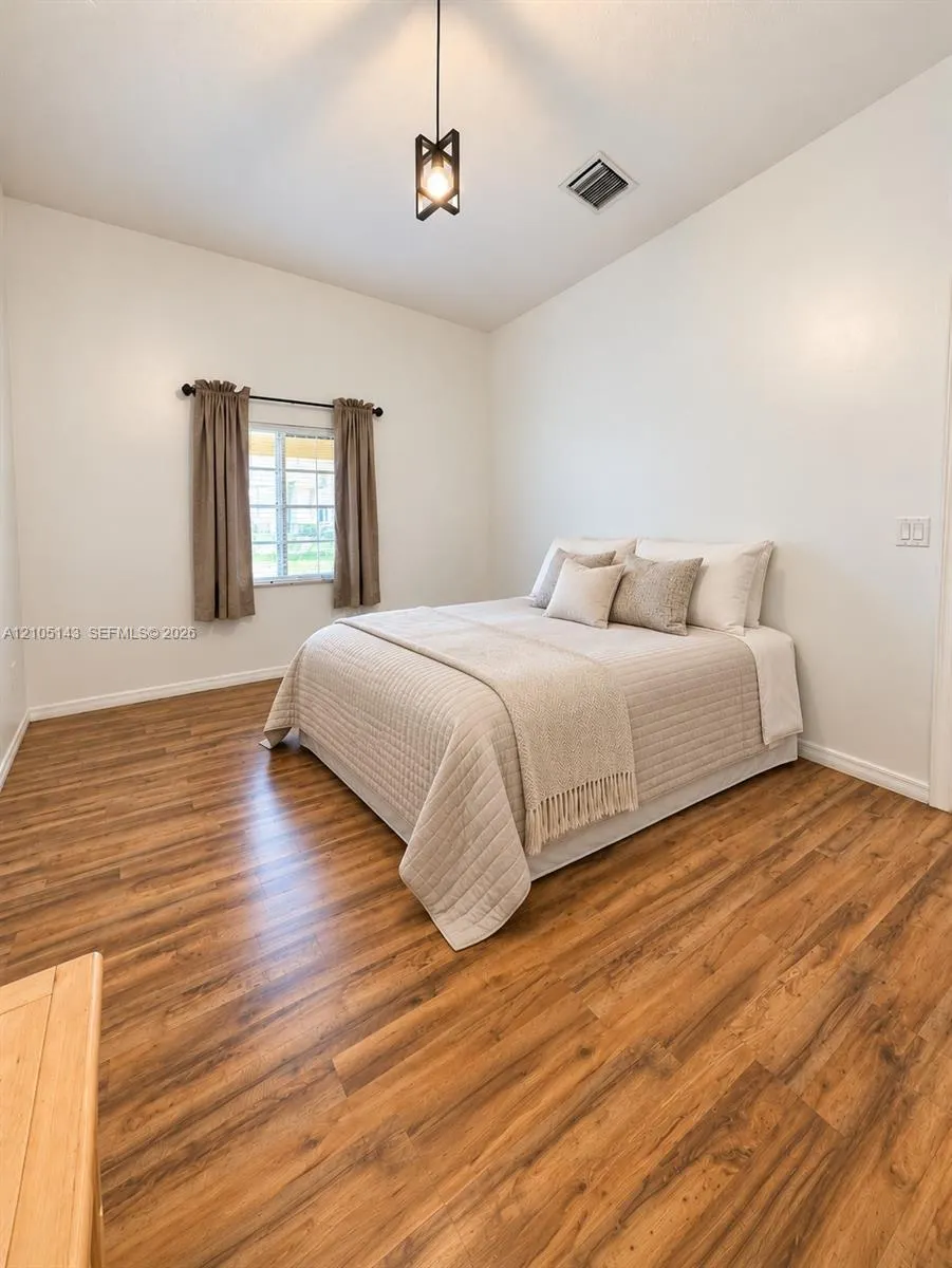 3344 NE 11th Drive
