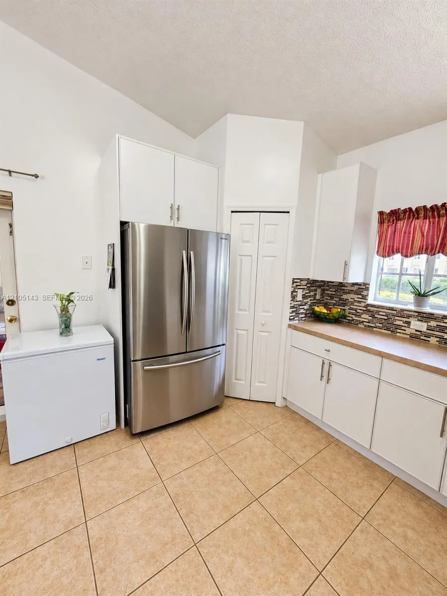 3344 NE 11th Drive