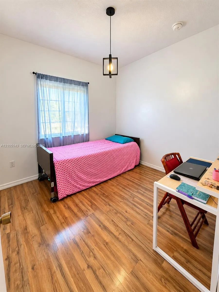 3344 NE 11th Drive