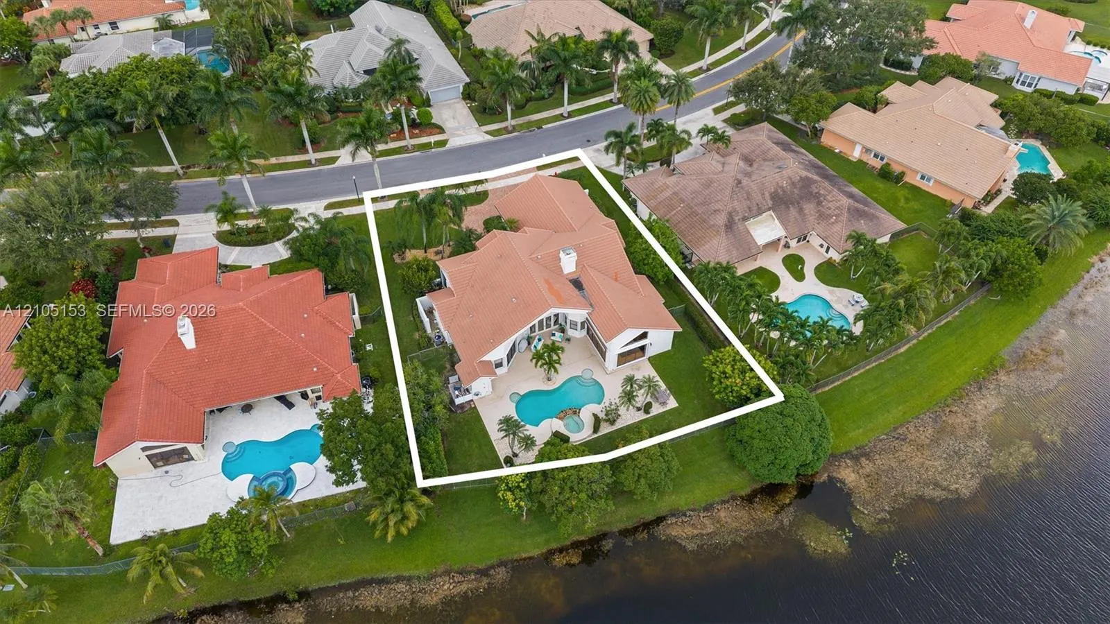 355 Coconut Circle