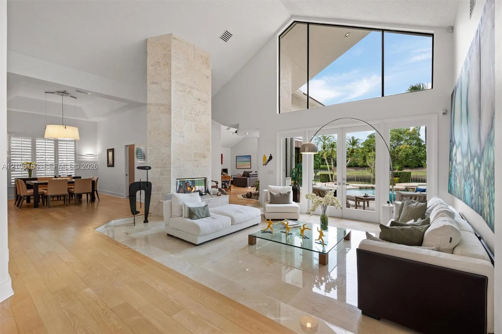 355 Coconut Circle