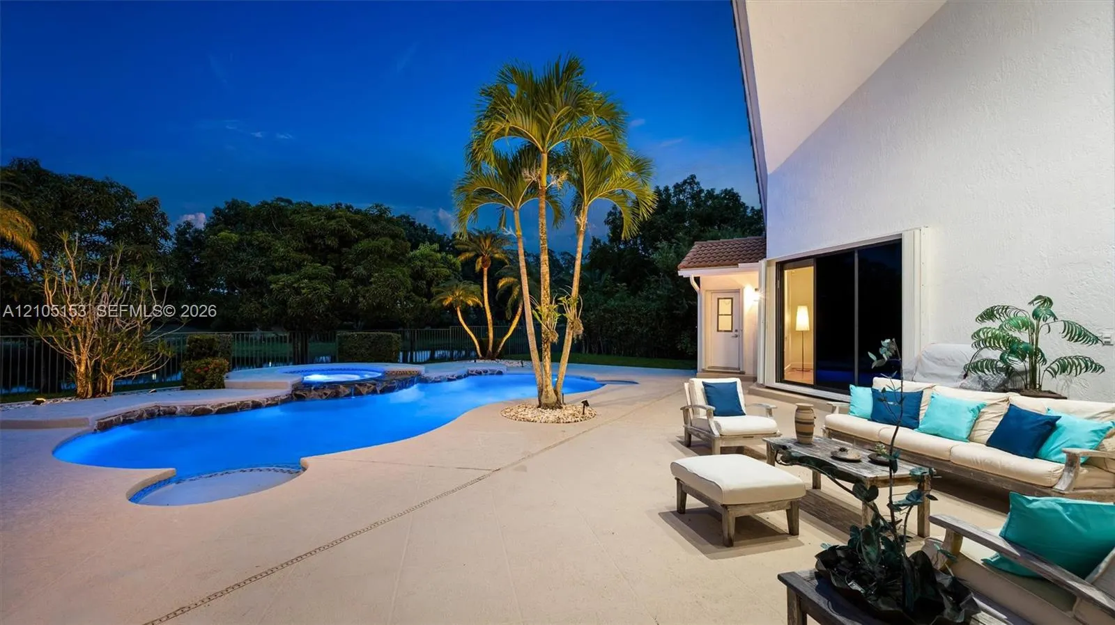355 Coconut Circle