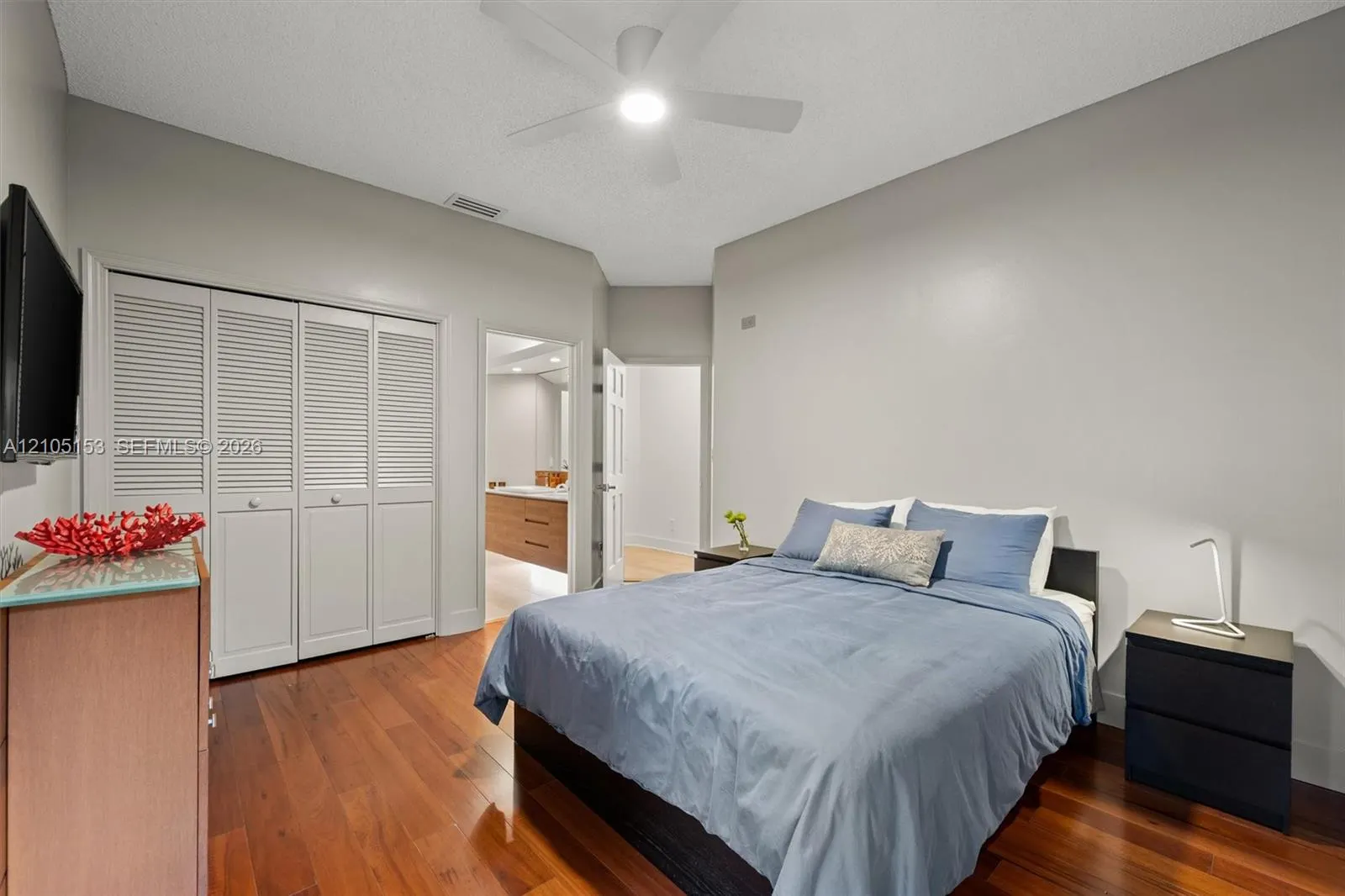 355 Coconut Circle