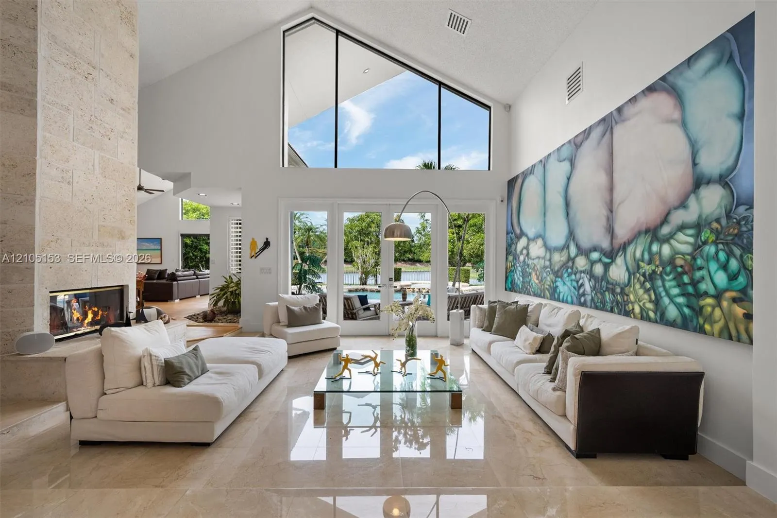 355 Coconut Circle