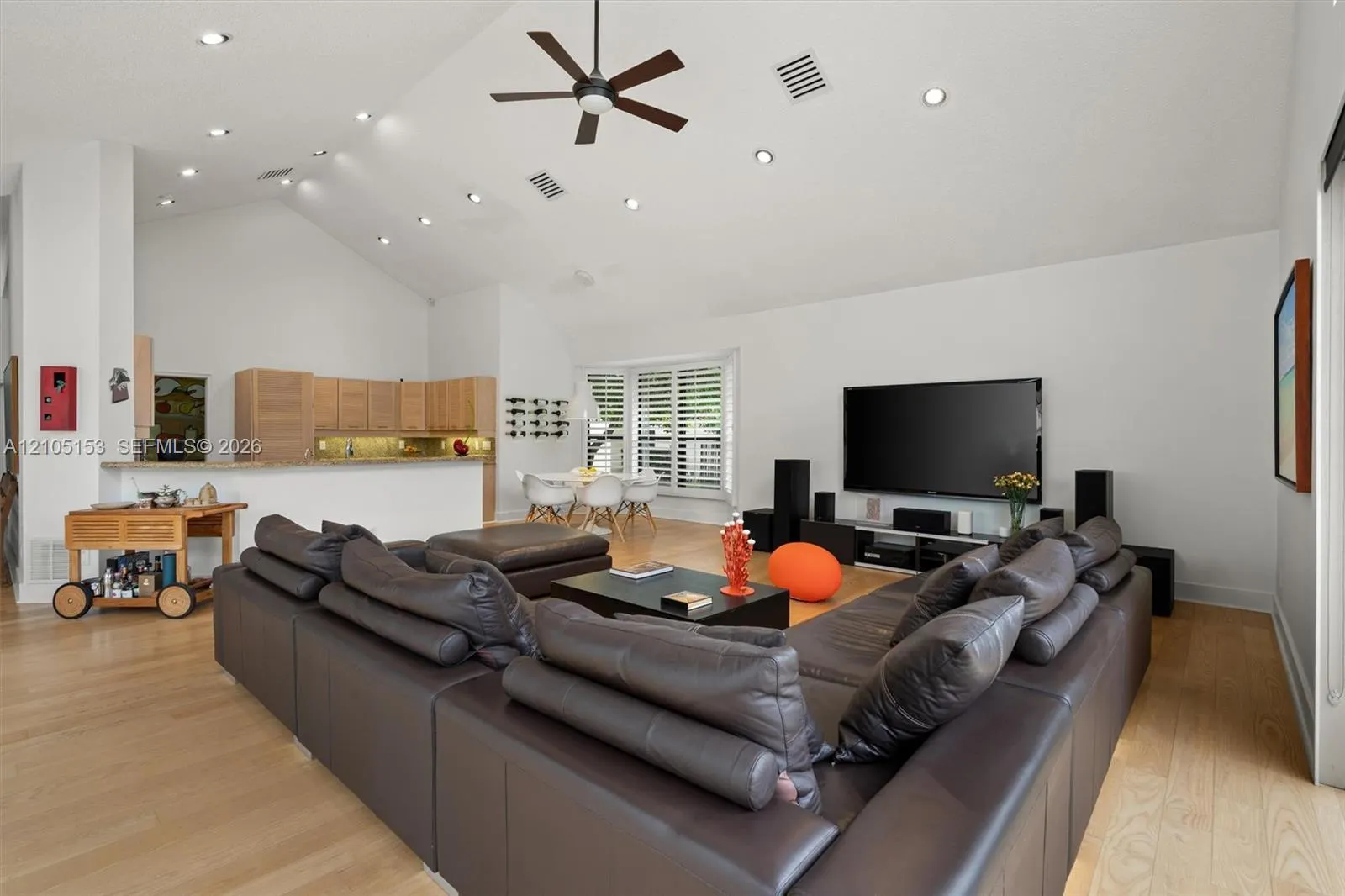 355 Coconut Circle