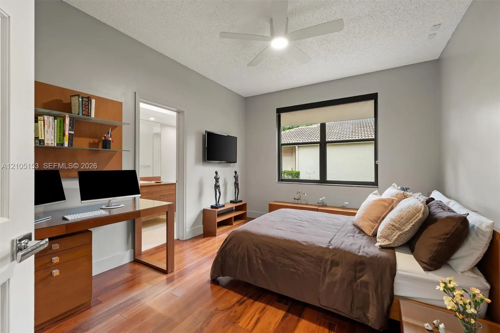 355 Coconut Circle