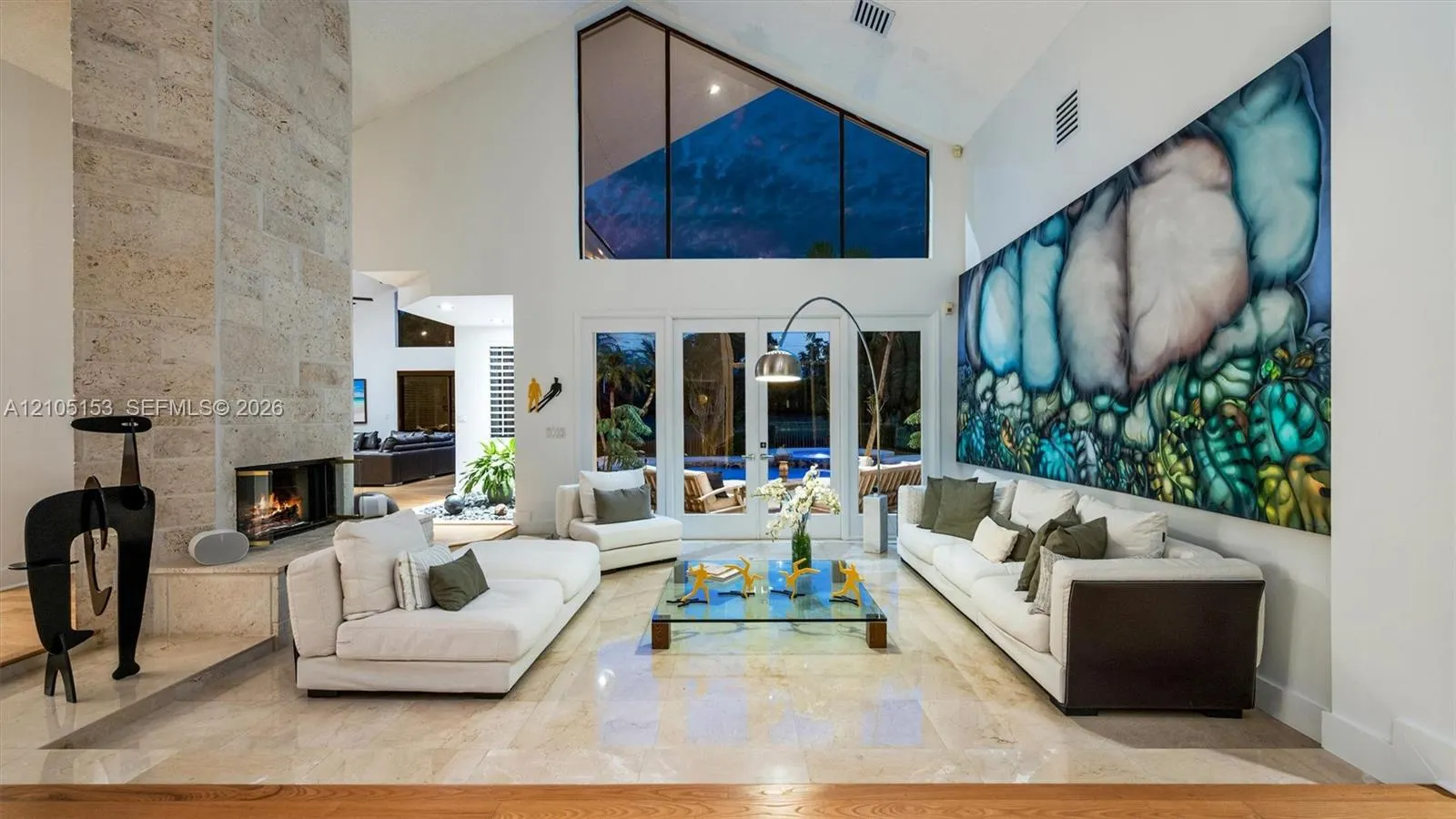 355 Coconut Circle