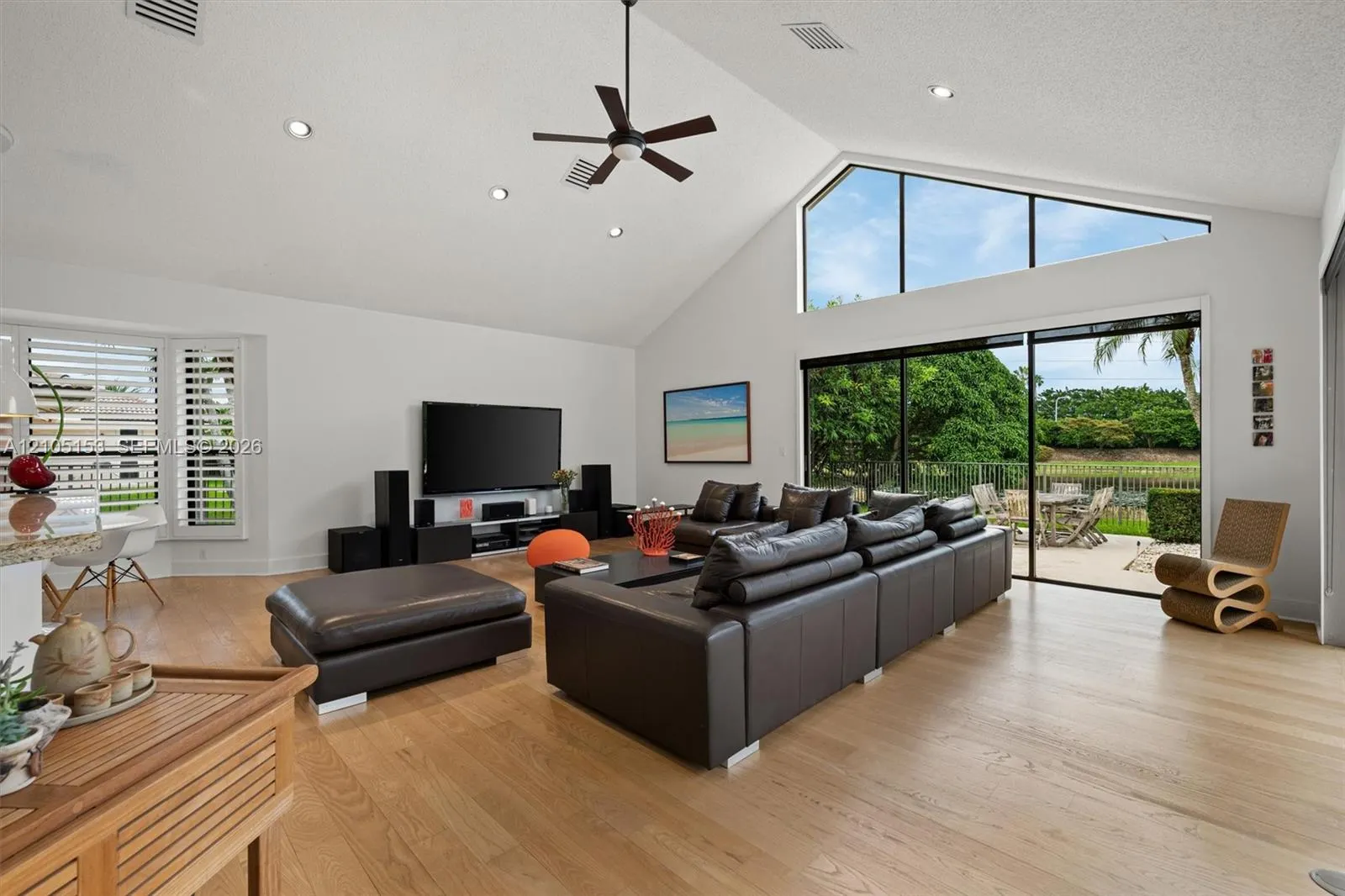 355 Coconut Circle