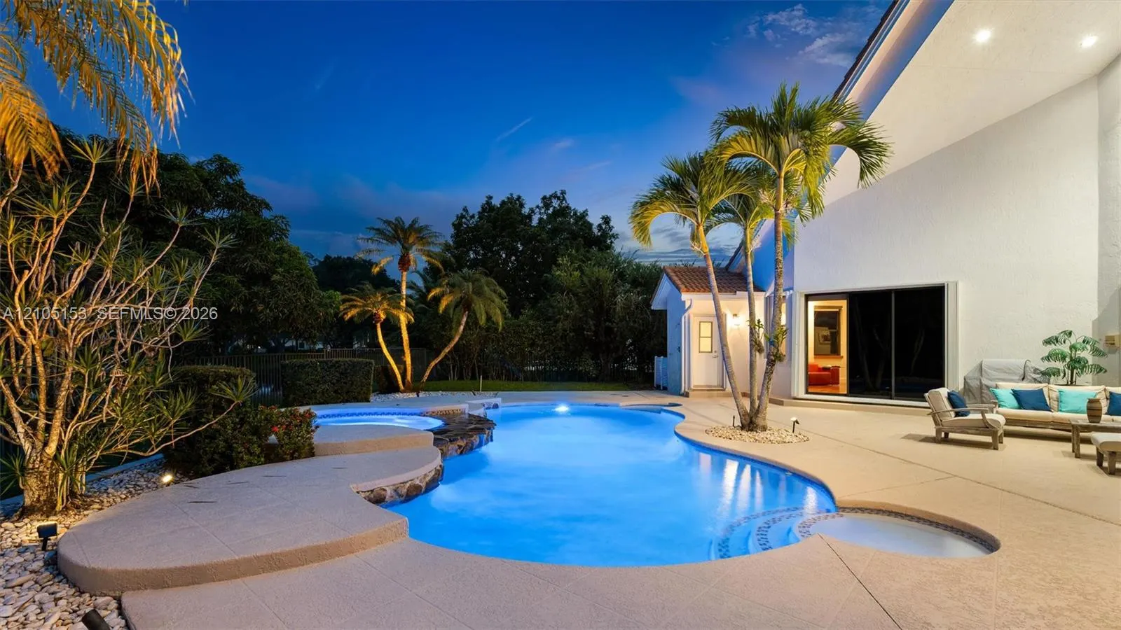 355 Coconut Circle