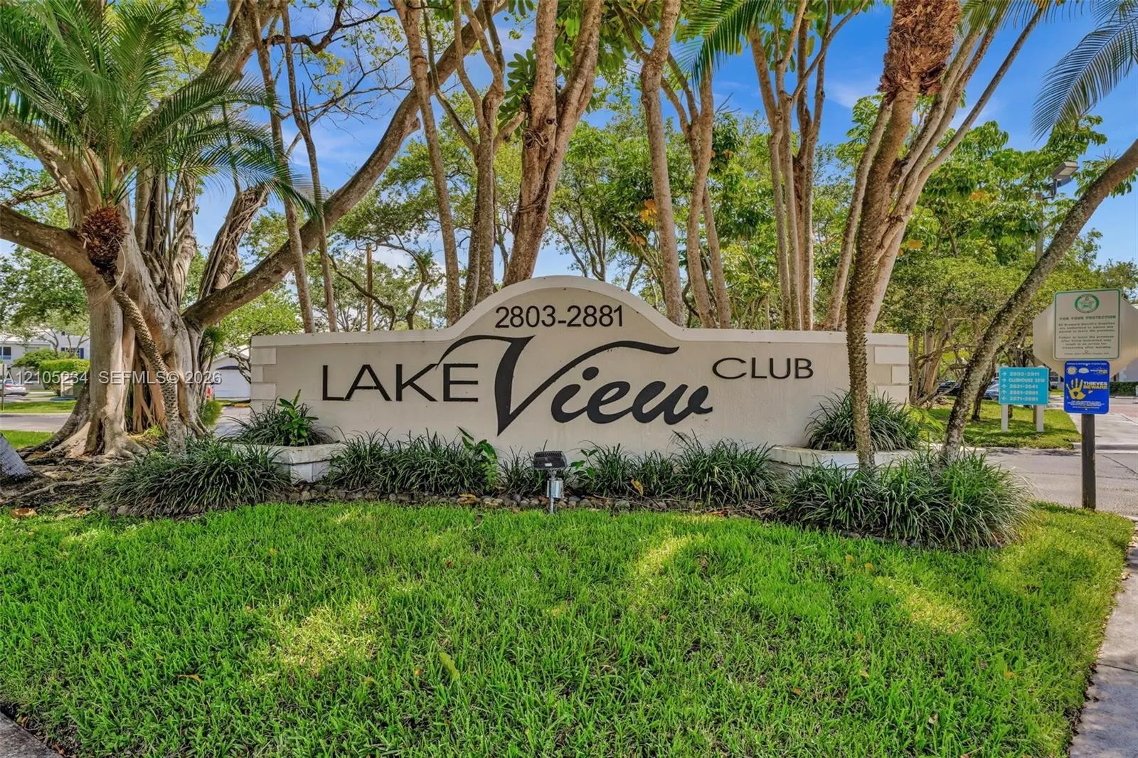 2831 N Oakland Forest Drive #113