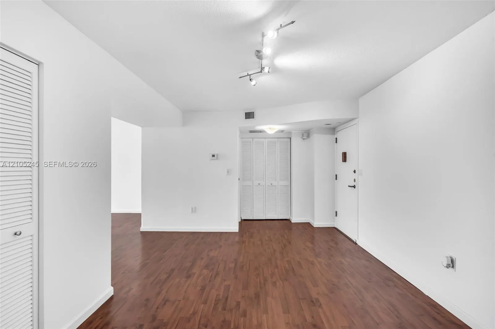 2333 Brickell Avenue #2708