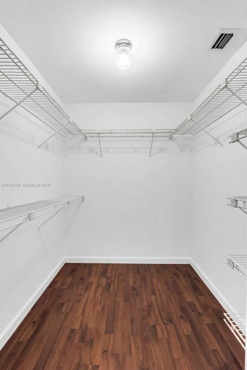 2333 Brickell Avenue #2708