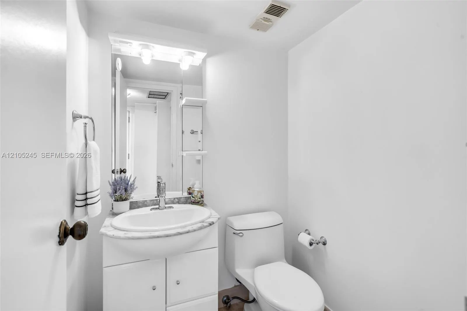 2333 Brickell Avenue #2708