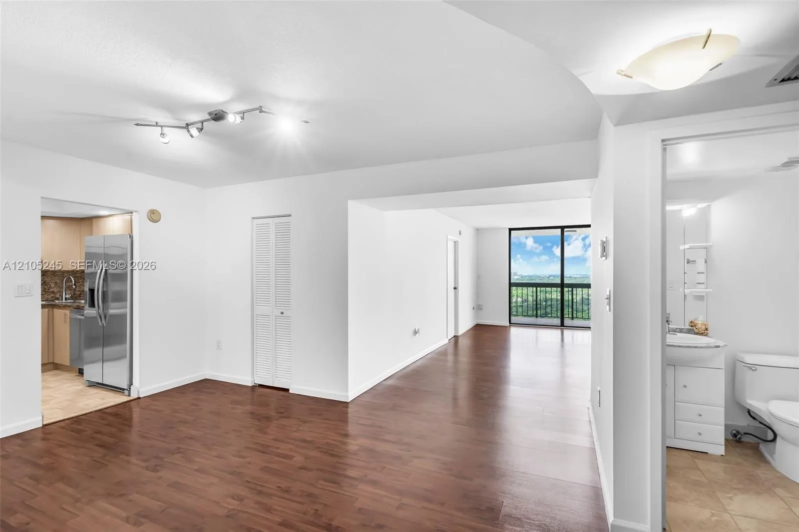 2333 Brickell Avenue #2708