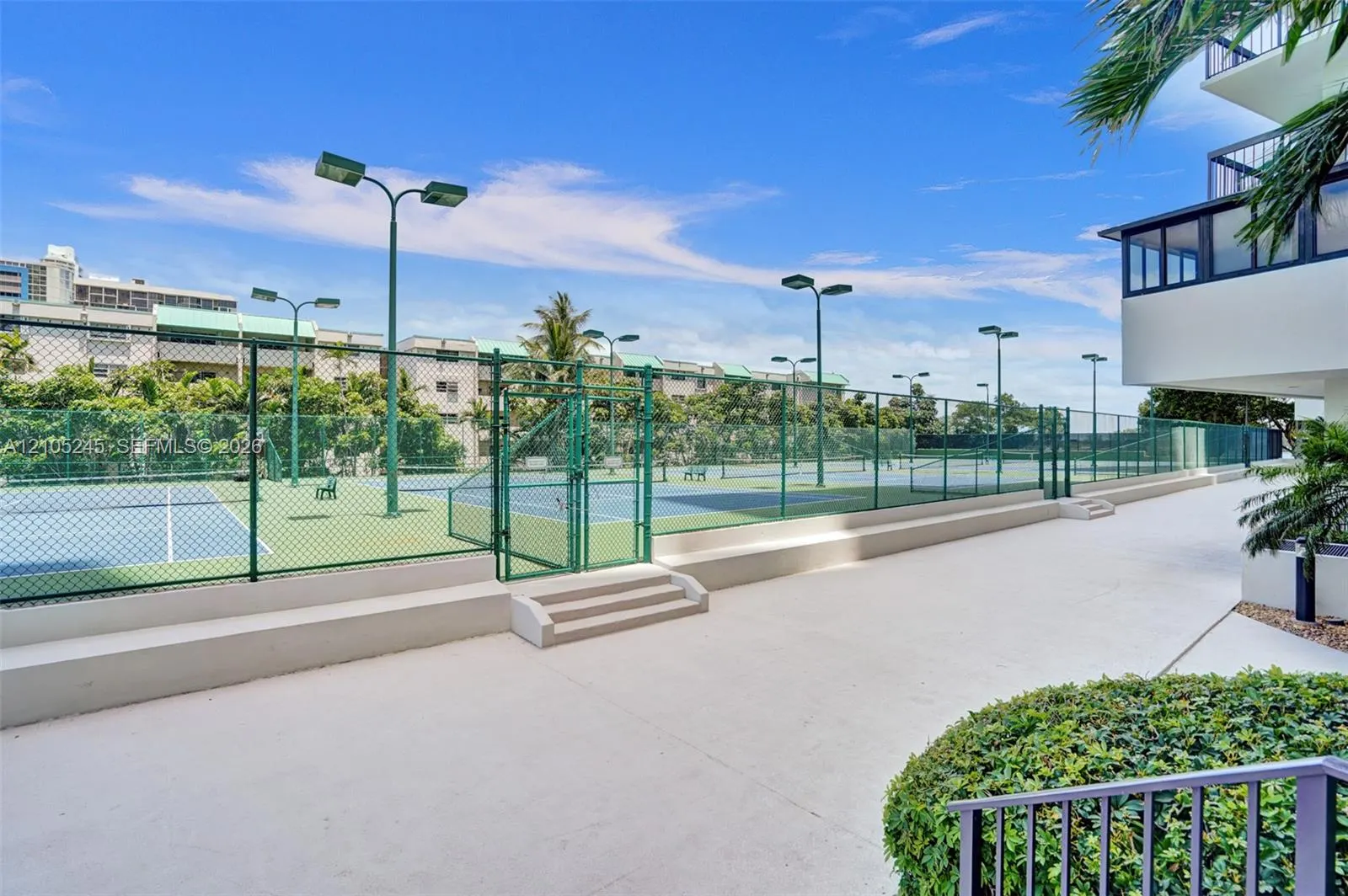 2333 Brickell Avenue #2708