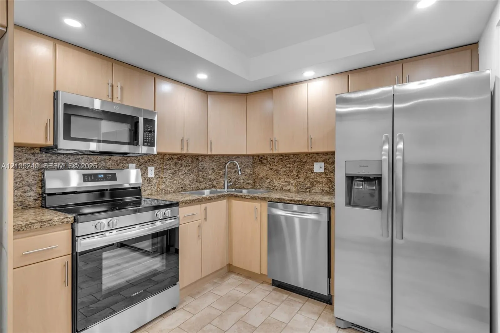2333 Brickell Avenue #2708