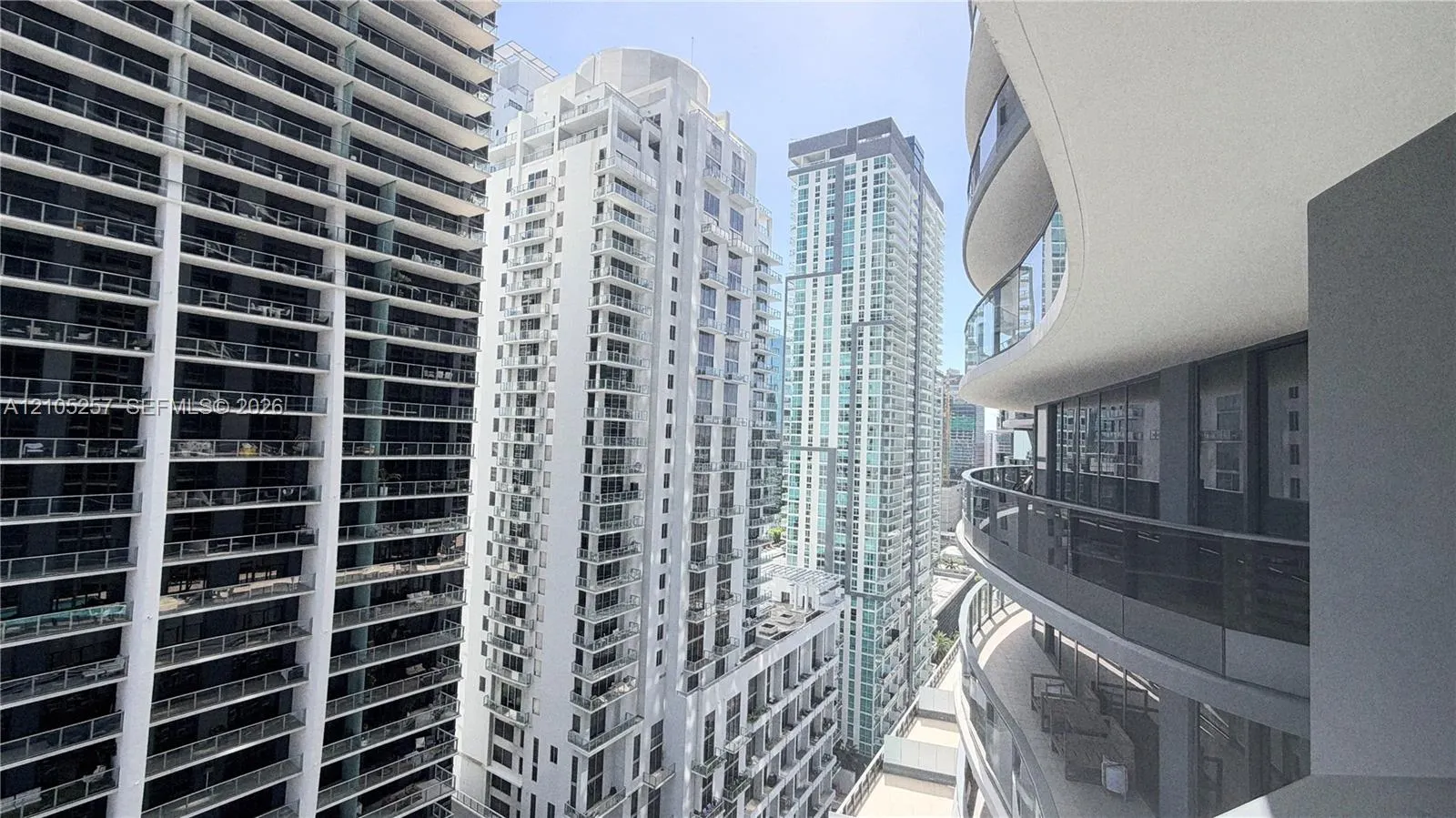 1000 Brickell Plaza #2415