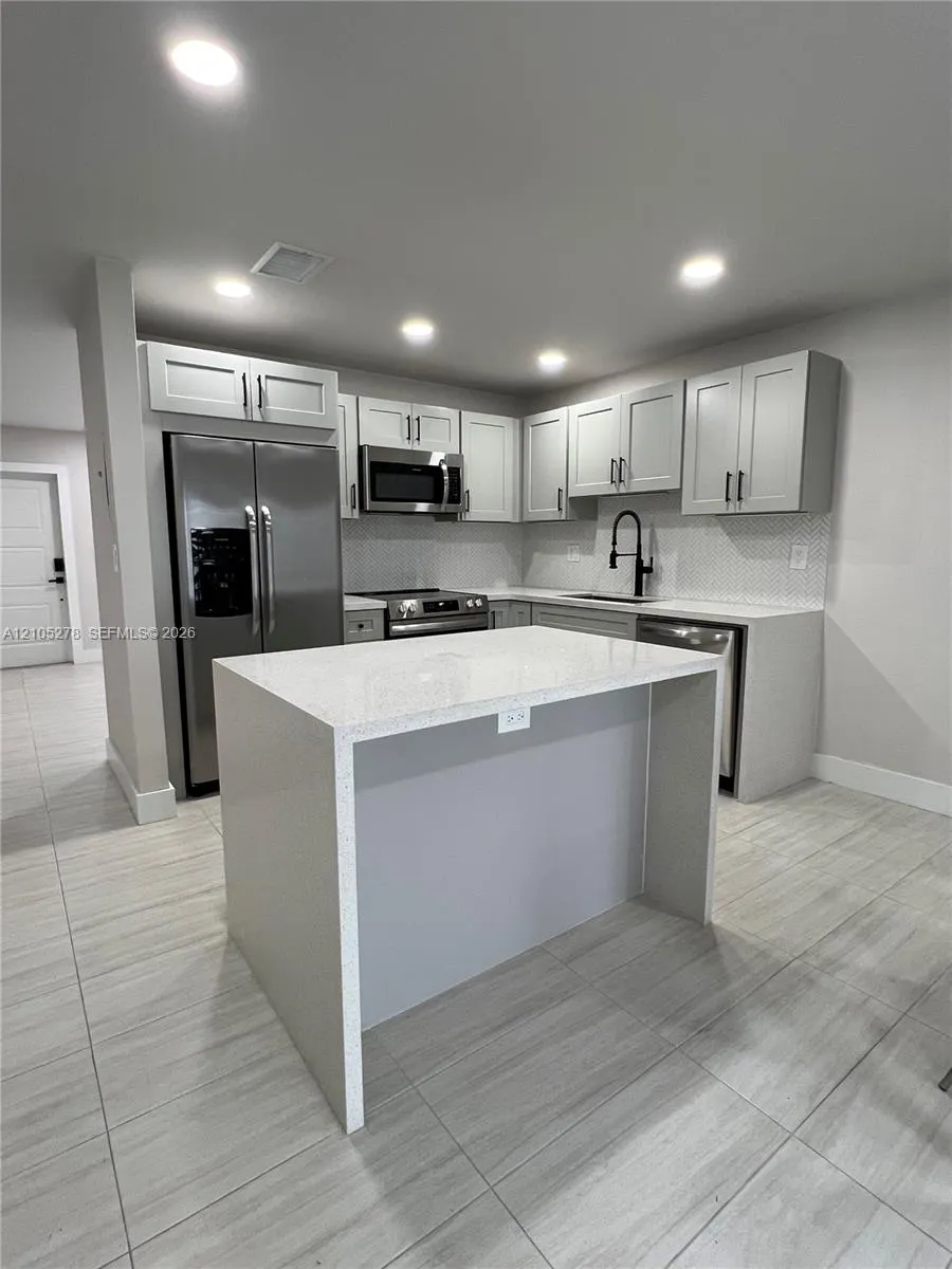 3826 SW 107th Avenue #2-2