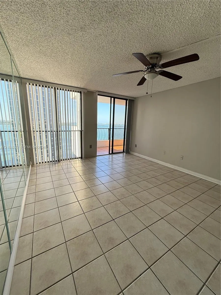 555 NE 15th #25D