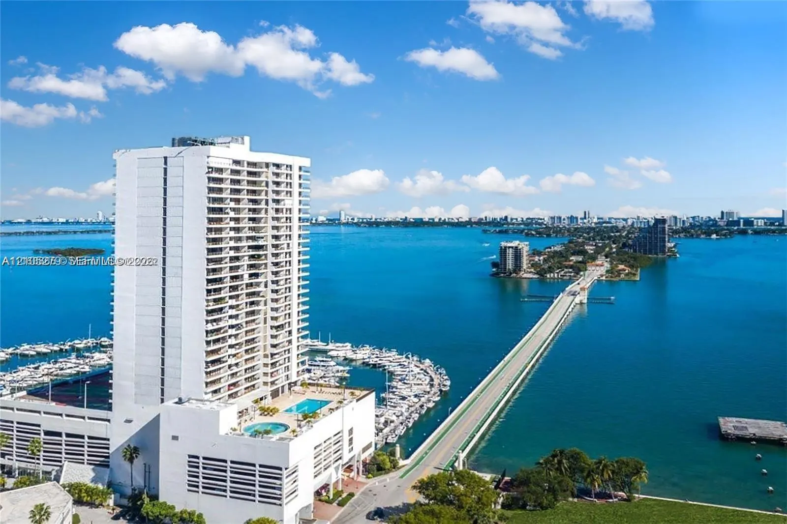555 NE 15th #25D