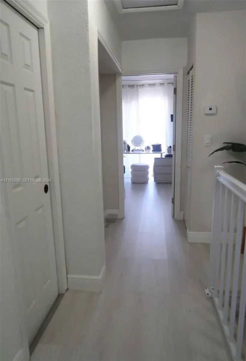 2201 W 52nd Street #102