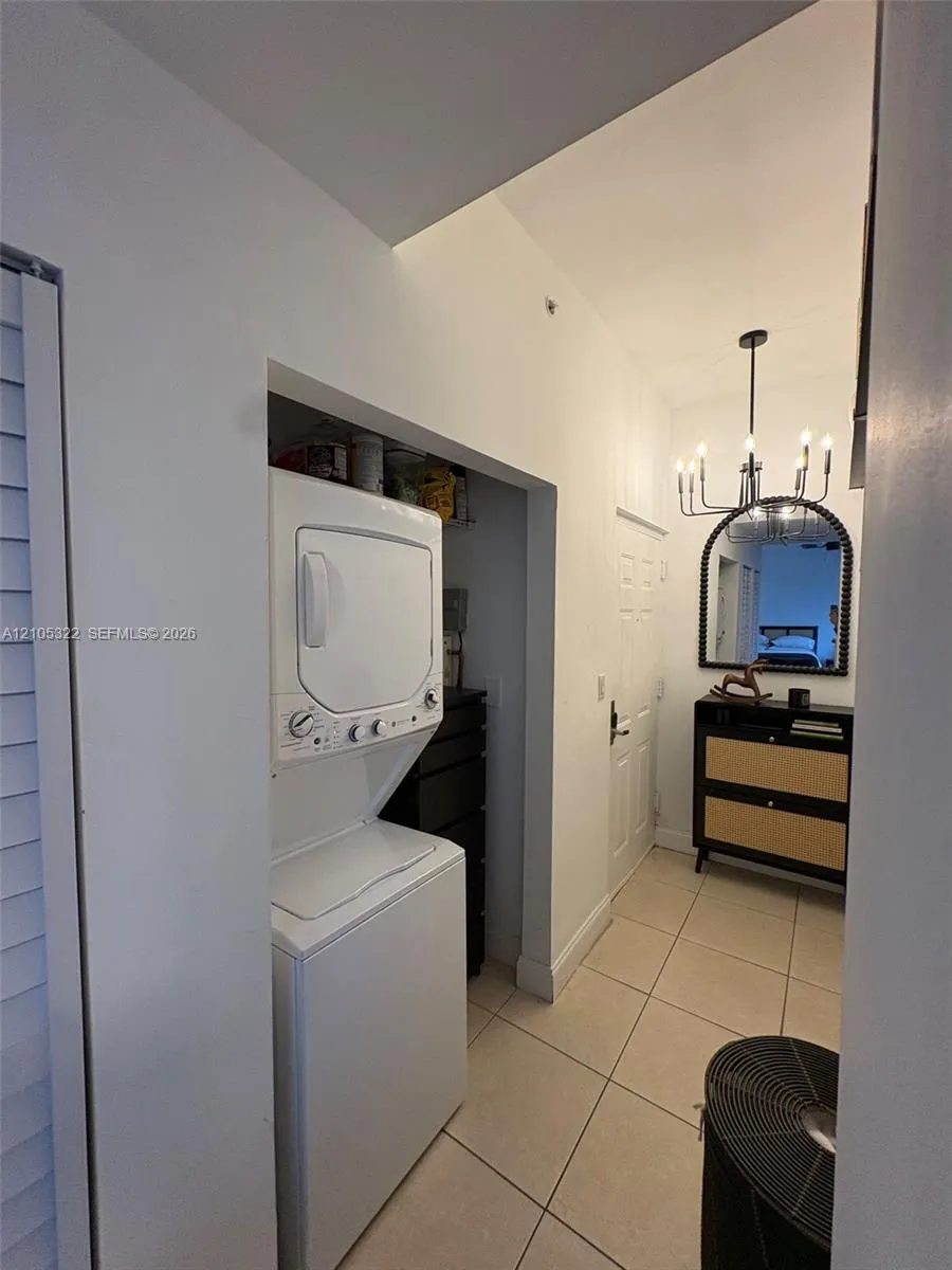 400 SW 2nd Street #307