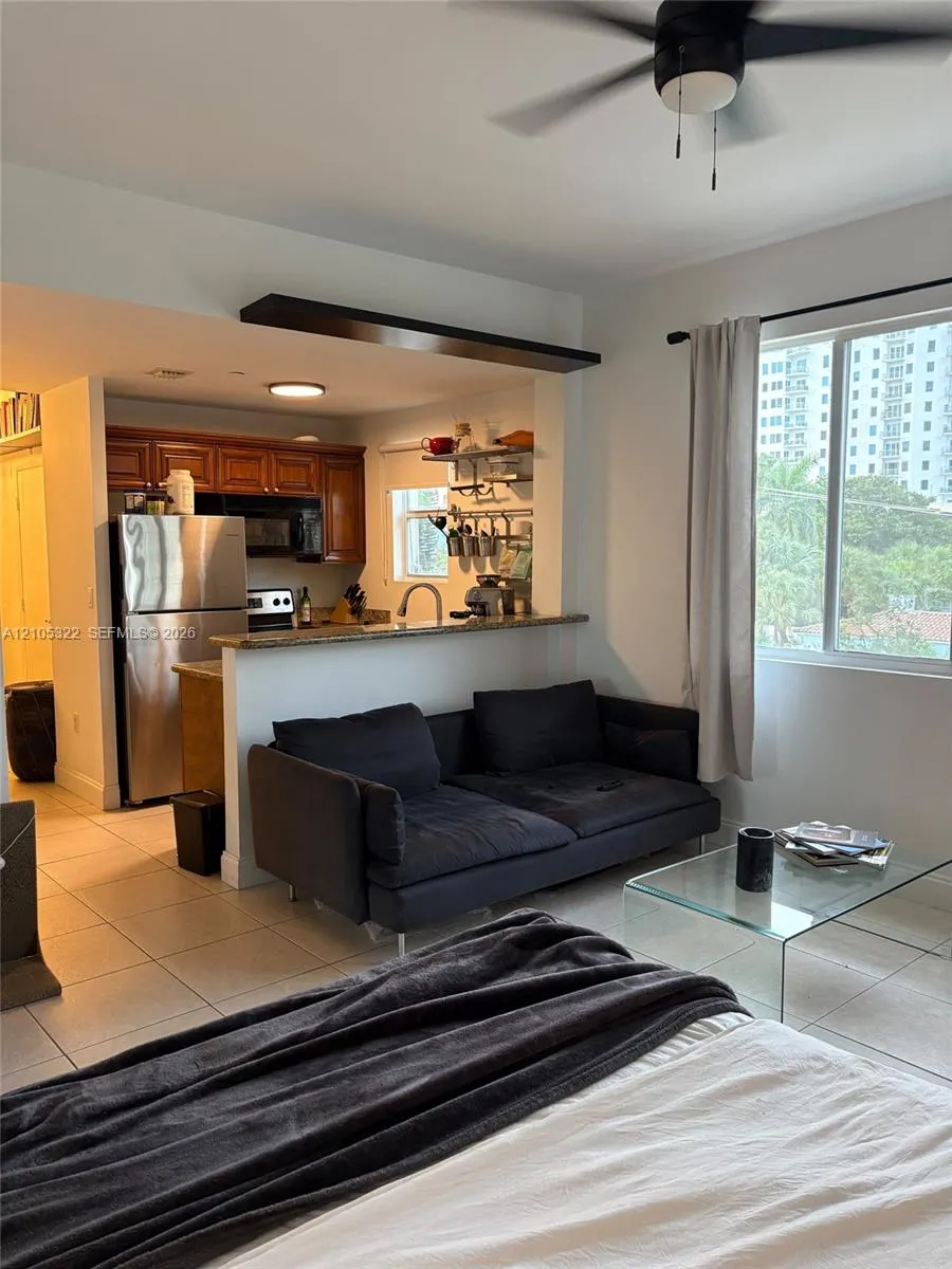 400 SW 2nd Street #307
