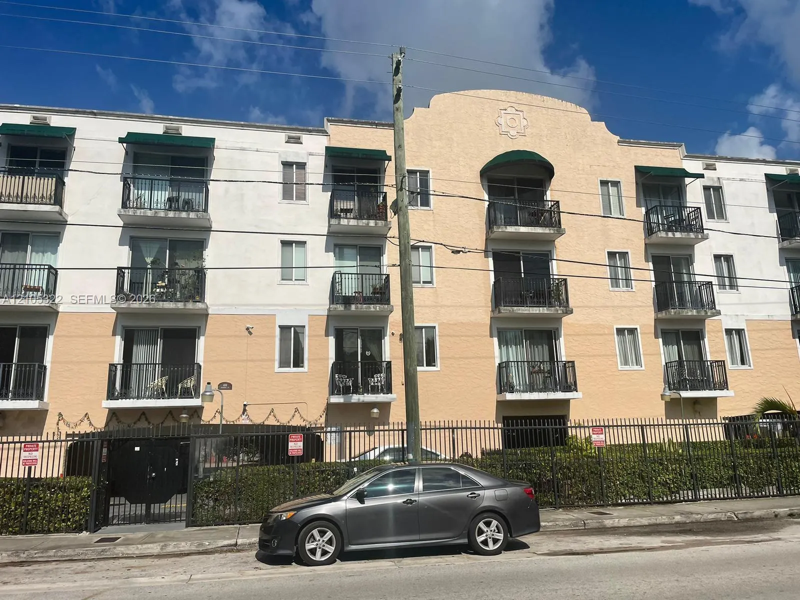400 SW 2nd Street #307