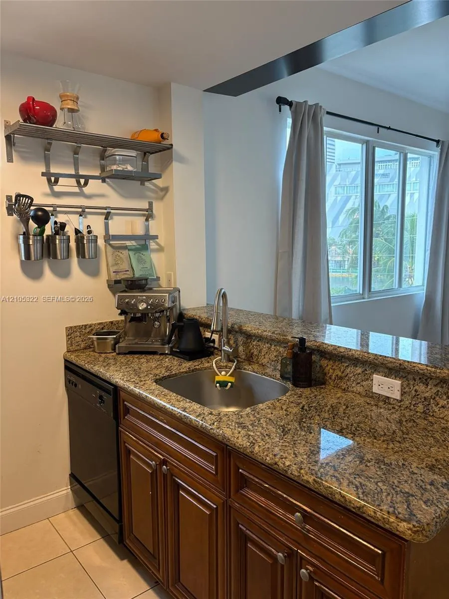 400 SW 2nd Street #307