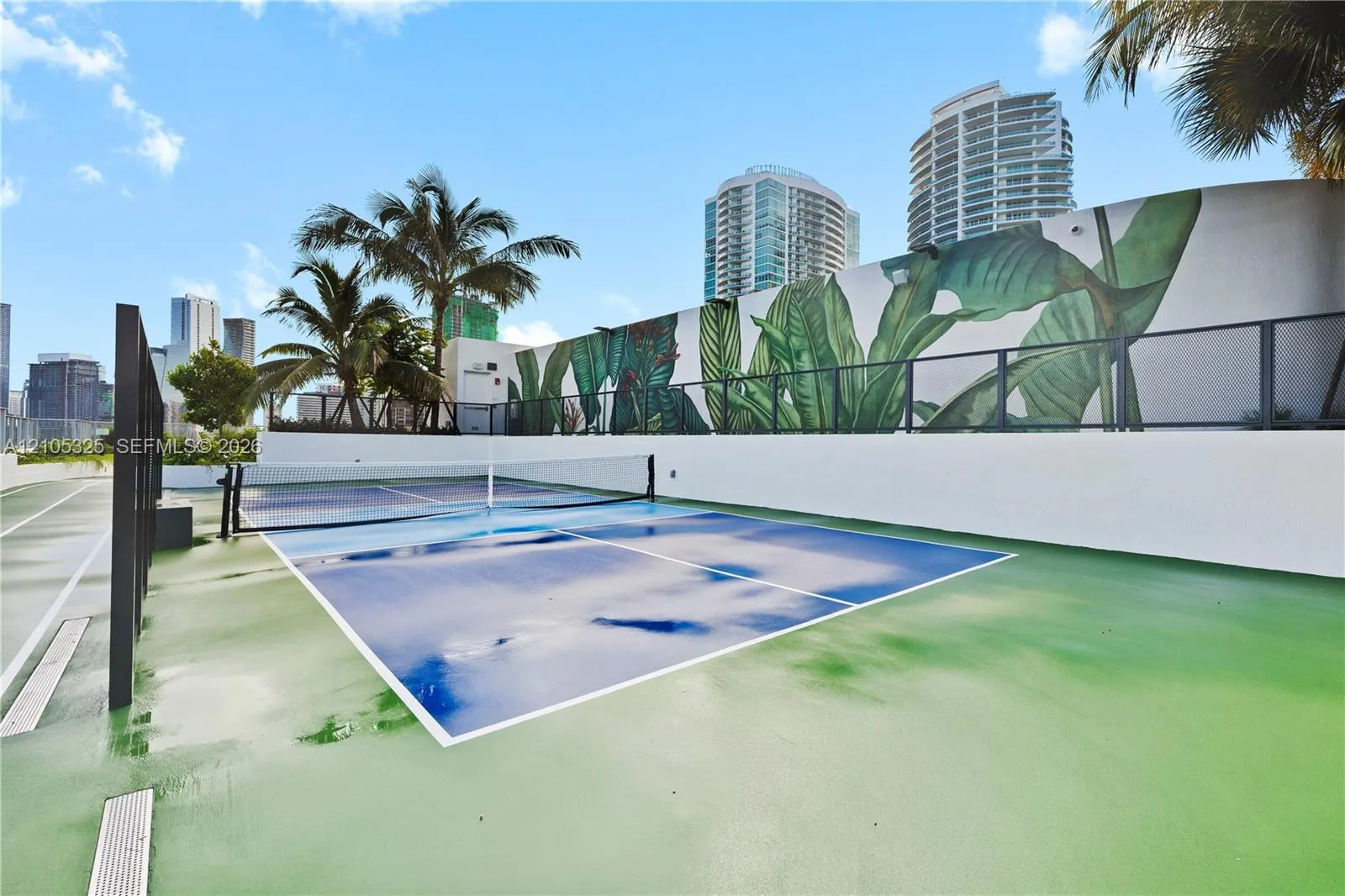 2200 Brickell Avenue #422