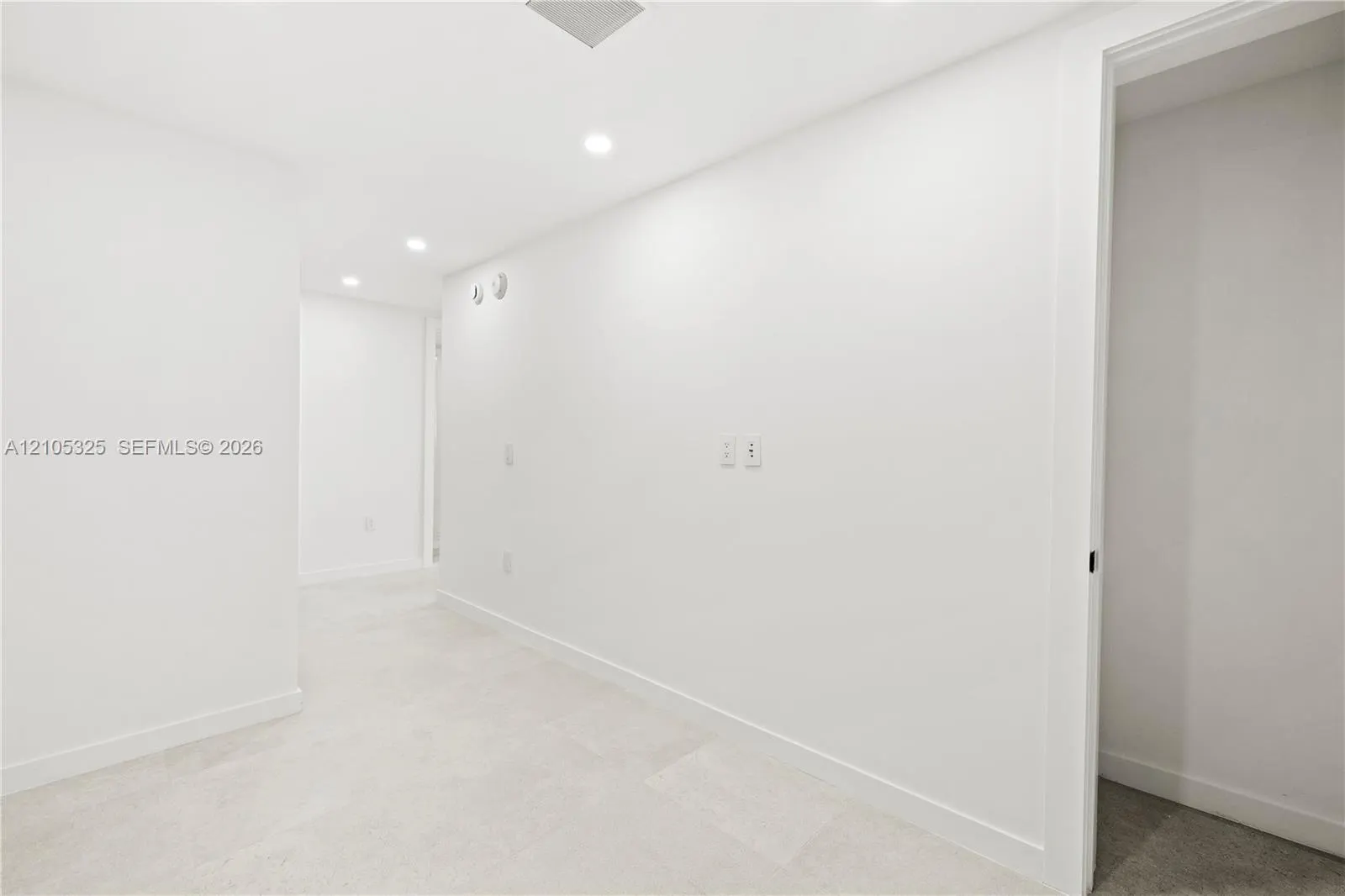 2200 Brickell Avenue #422