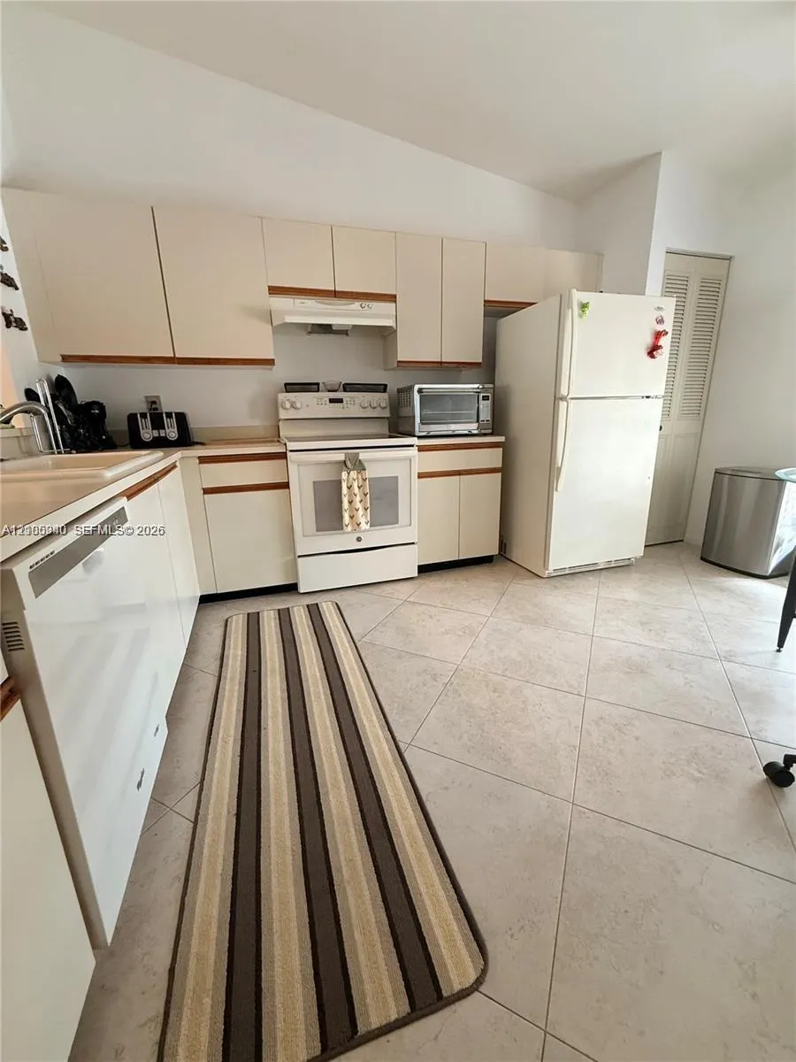 3310 Perimeter Drive #3310