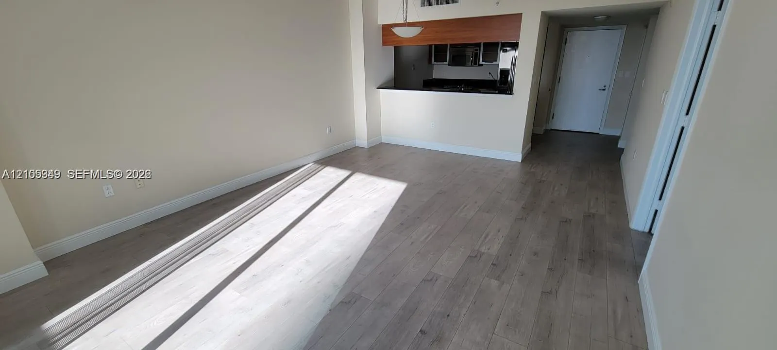 1800 N Bayshore Drive #2704