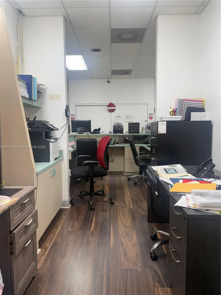 10300-10308 W Sample Road