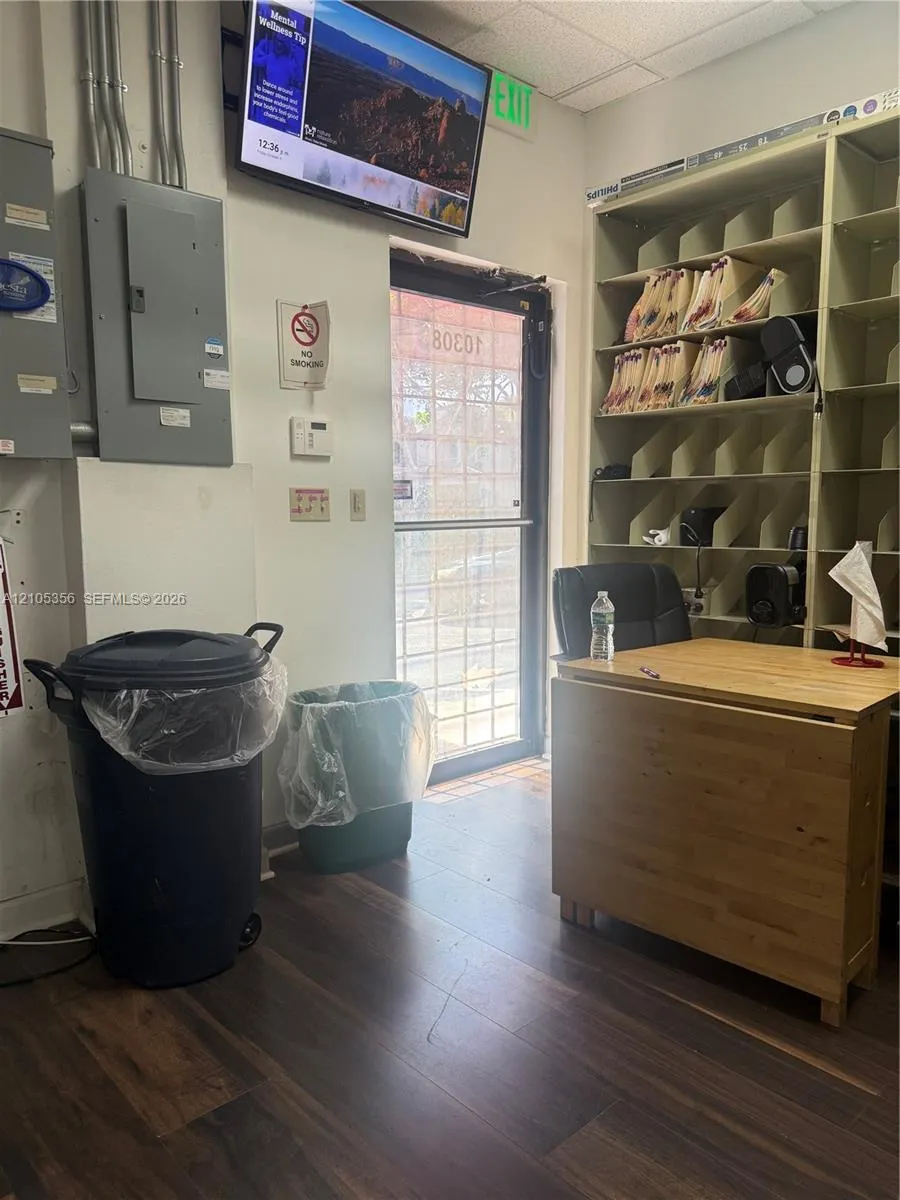 10300-10308 W Sample Road