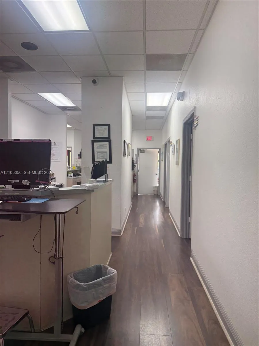 10300-10308 W Sample Road