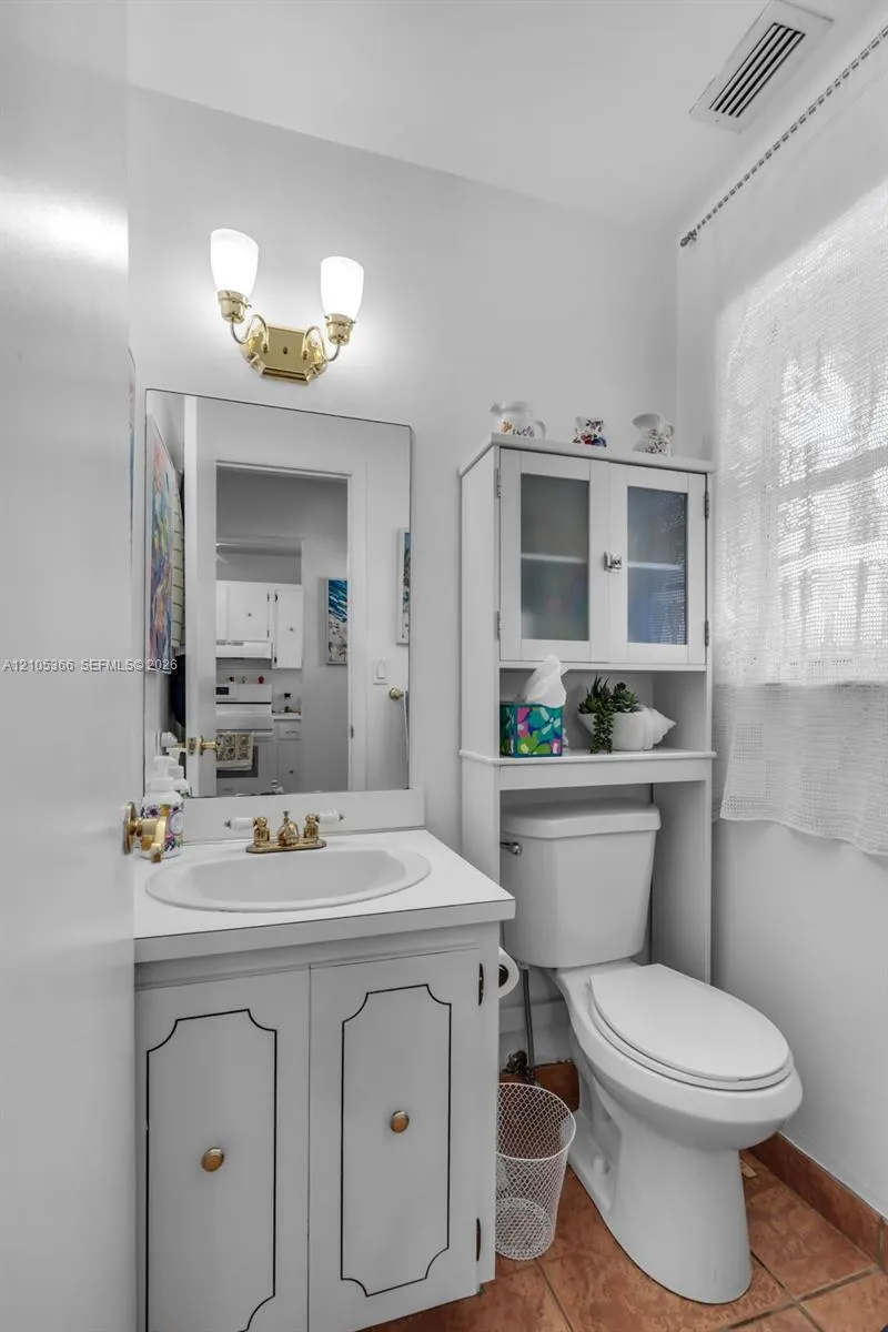 450 SE 7th Street #261