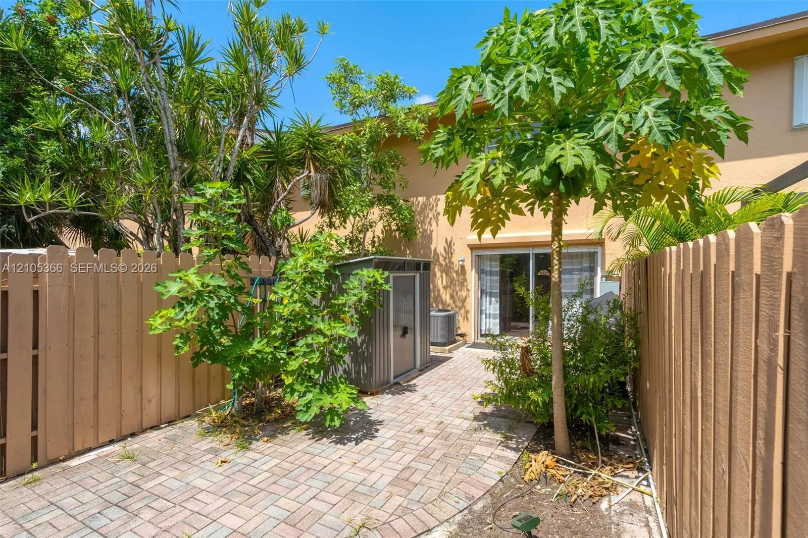 450 SE 7th Street #261